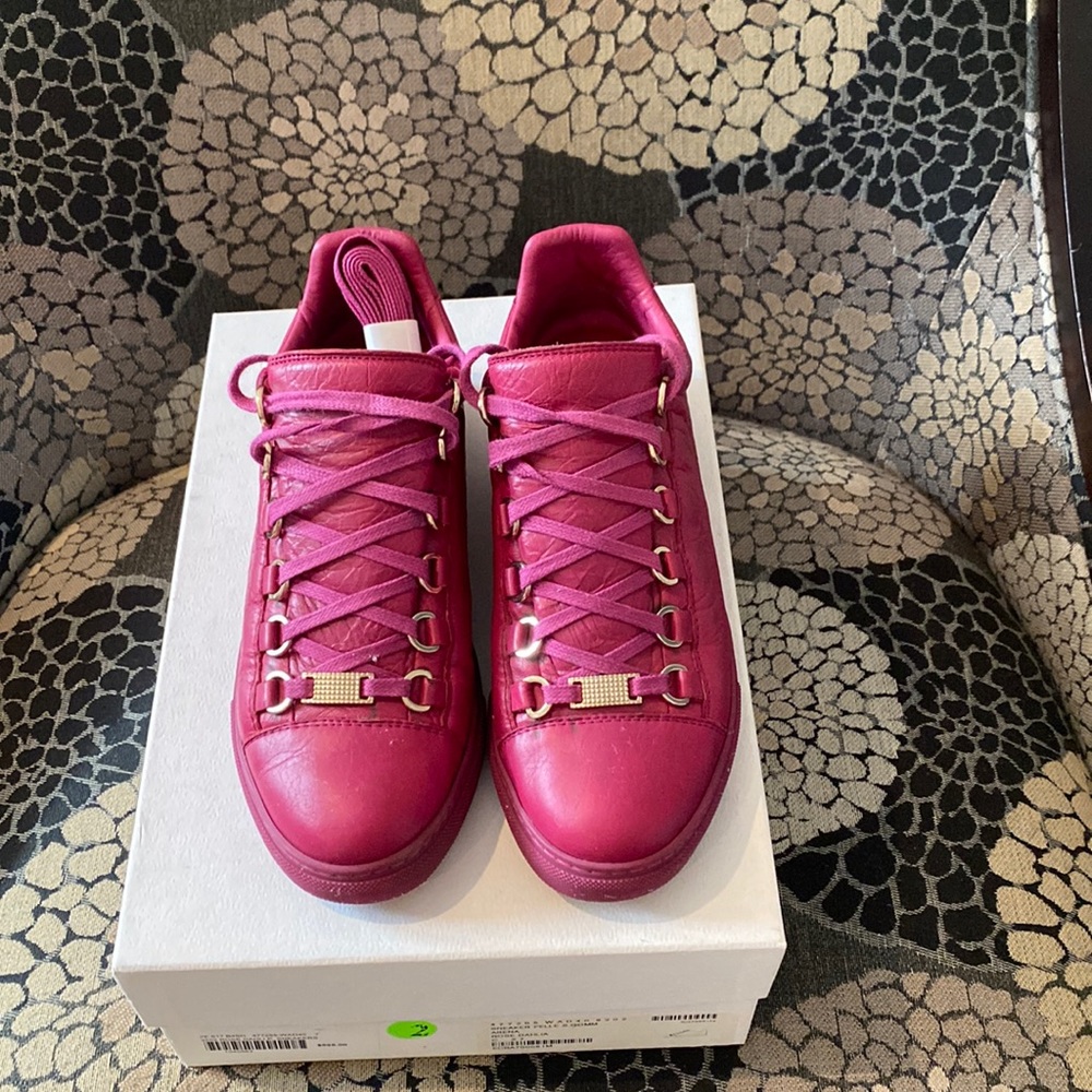 BALENCIAGA ARENA SNEAKER